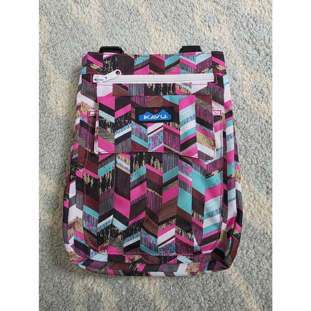 KAVU For Keeps Bag With Hip Crossbody Adjustable Purse Strap NWOT